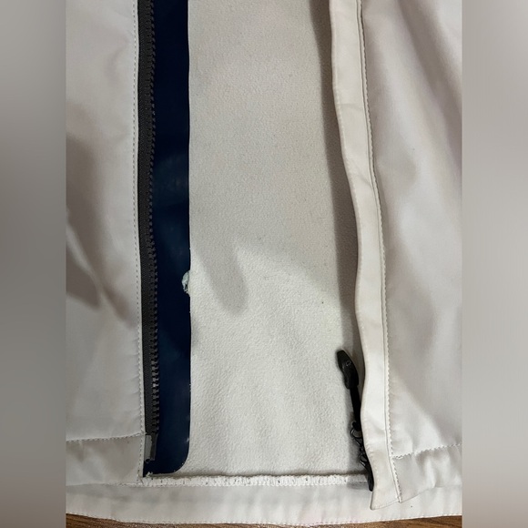 Millet Mountain By Experience women’s medium softshell jacket, white - Picture 6 of 10